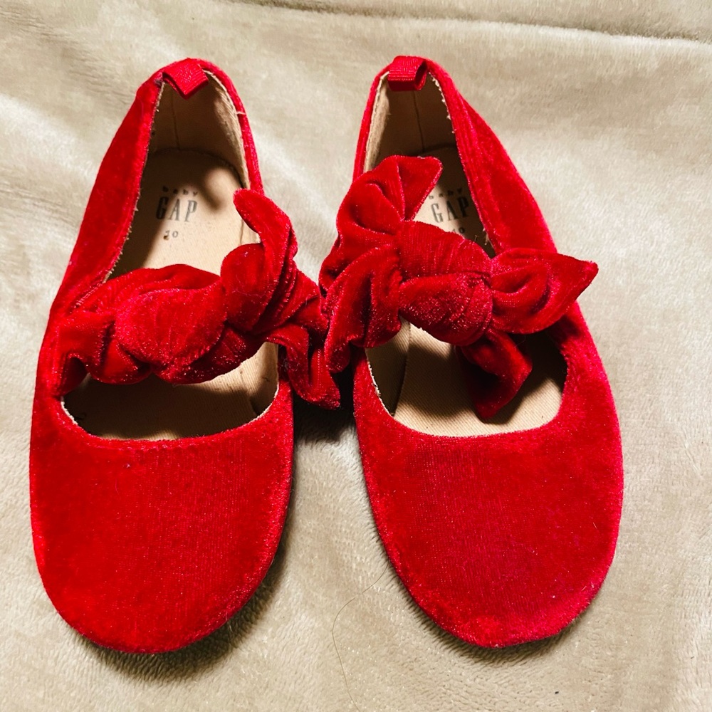Red velvet baby gap shoes